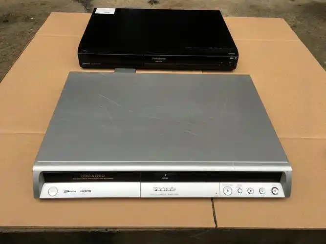 两台带硬盘的松下hdd dvd碟机,用得上的朋友来