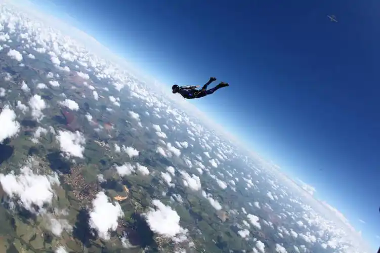 成年人,一个人,横图,俯视,航拍,室外,白天,运动服,探险,山,飞机,巴西