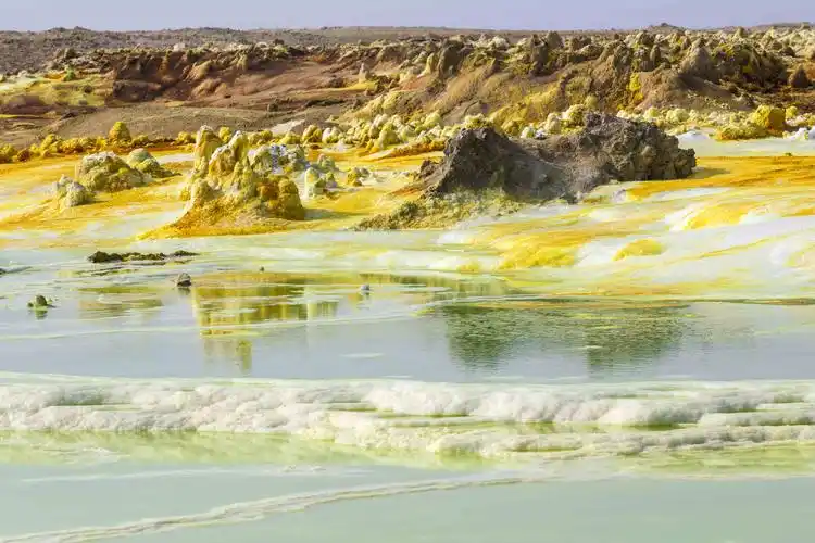 梦幻绮丽的硫磺湖旅拍