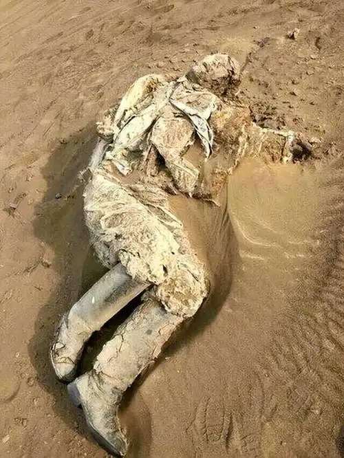 罗布泊现神秘干尸神奇真相震撼警方58年失踪志愿军惊人身份