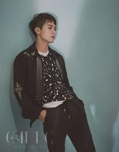 曾舜晞登小资封面玩趣色彩演绎真我少年本色