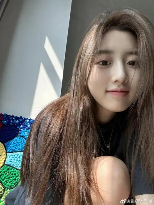 素颜美女   贵阳