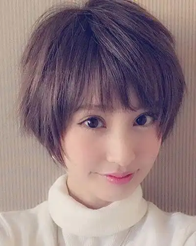 圆脸女生韩式齐耳短发发型