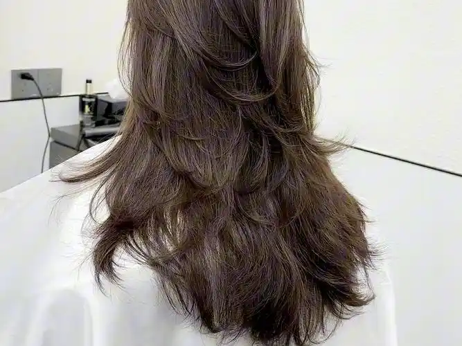 适合所有女生剪完不用打理的减龄高层次发型