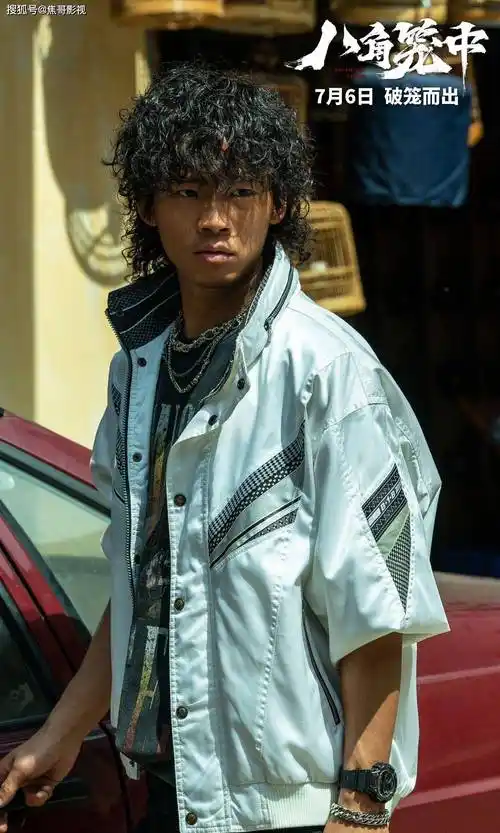 动作电影《八角笼中》,改编自真实事件,王宝强沉淀六年后再执导_向腾