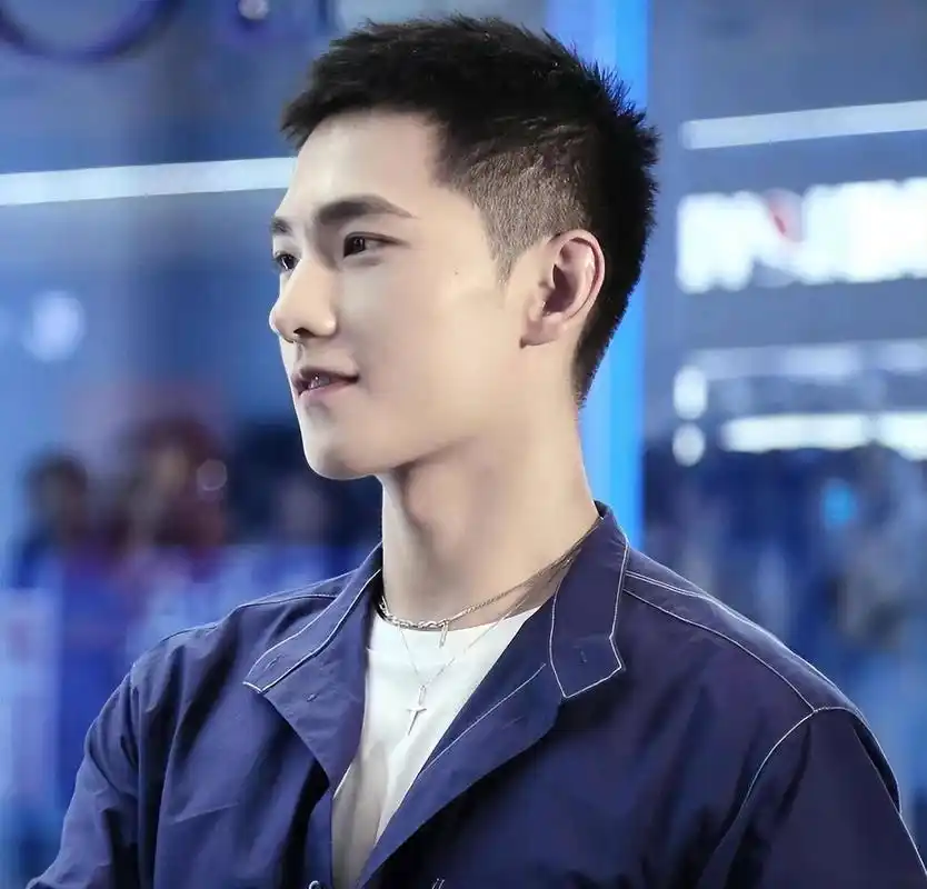 杨洋-男士短发人柱力天花板没有之一 如果你想要像杨洋一样拥有一款