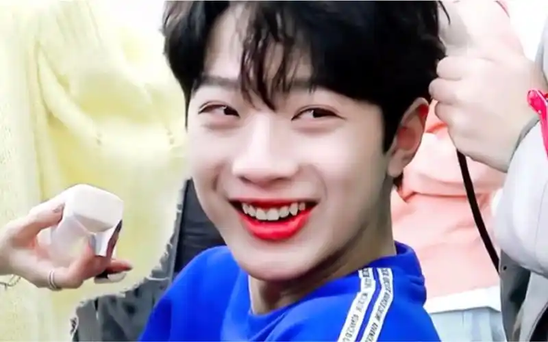 iridescent赖冠霖笑容心动合辑,看你能坚持多久