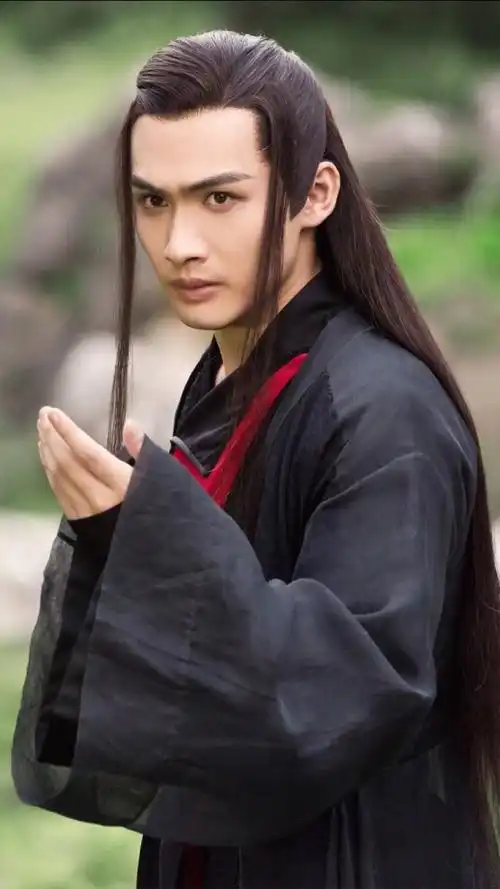 谈资来舔屏 | 胡歌读书去了,谁会成为接替他的古装男神?