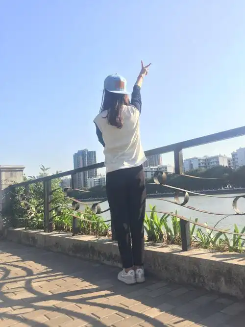 女生背影 - 堆糖,美图壁纸兴趣社区