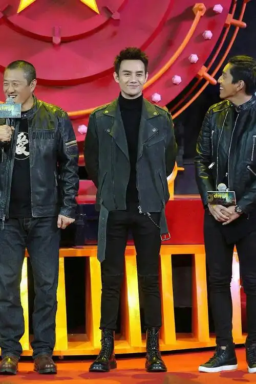 演员王凯的真实身份原来是一名「行走的衣架」 | 星世界