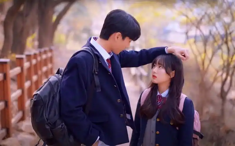 身高差男女生朋友的互怼日常_哔哩哔哩_bilibili