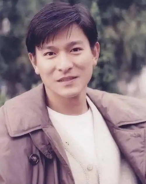 原创香港男神老了6位男星白发照成龙一夜苍老刘德华也逃不过