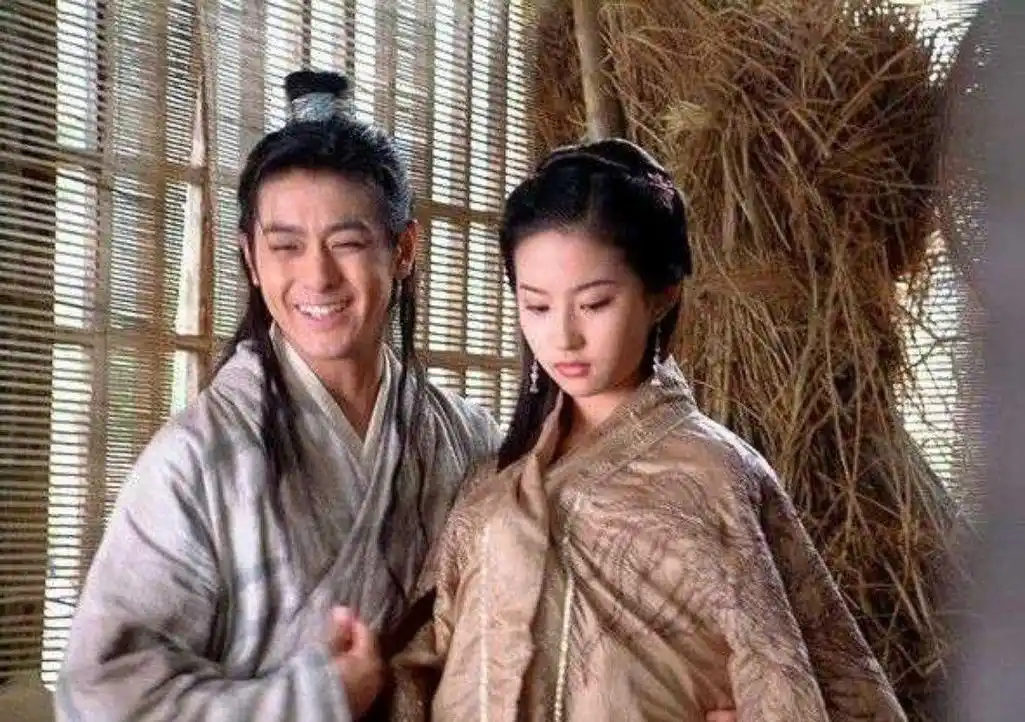 段誉苦追王语嫣,最终抱得美人归,段誉和王语嫣的爱情,是不是世间最美