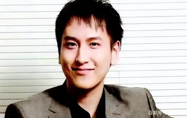 汤臣一品公子汤珈铖含金汤匙出生15岁横行股市21岁百亿身家