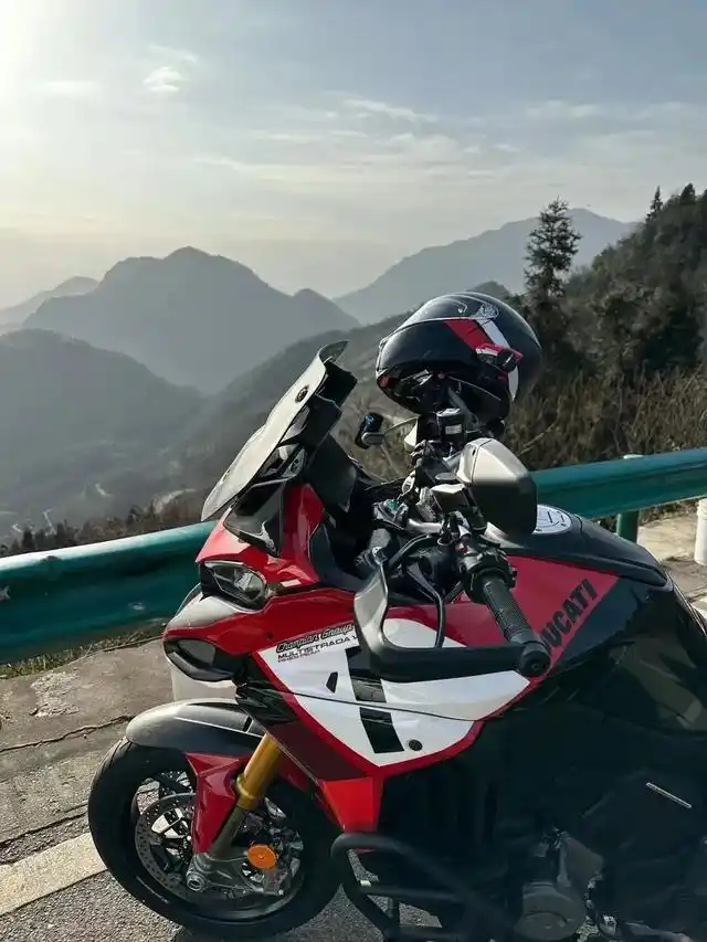 超详细测评新款ktm1290sadv s︱似被驯化的大野驴(动态及总结)