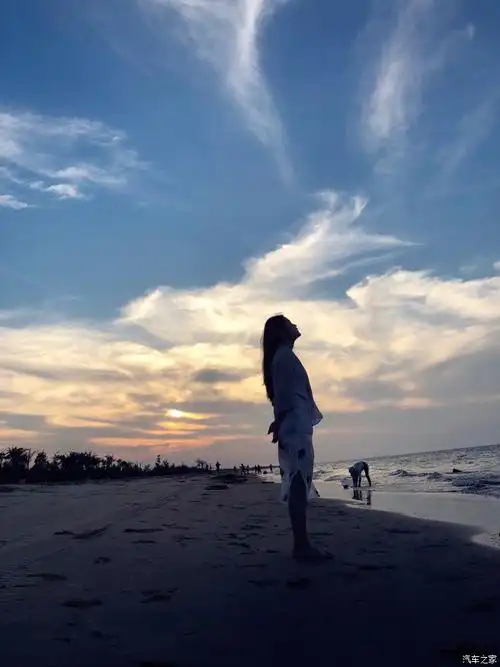 带上小白凌渡去看海,半年用车感受