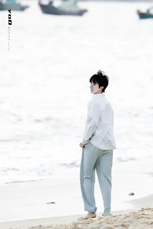 马嘉祺「更多图频」海边的神又被迷死了昨晚梦里的人(视频)又被迷死了