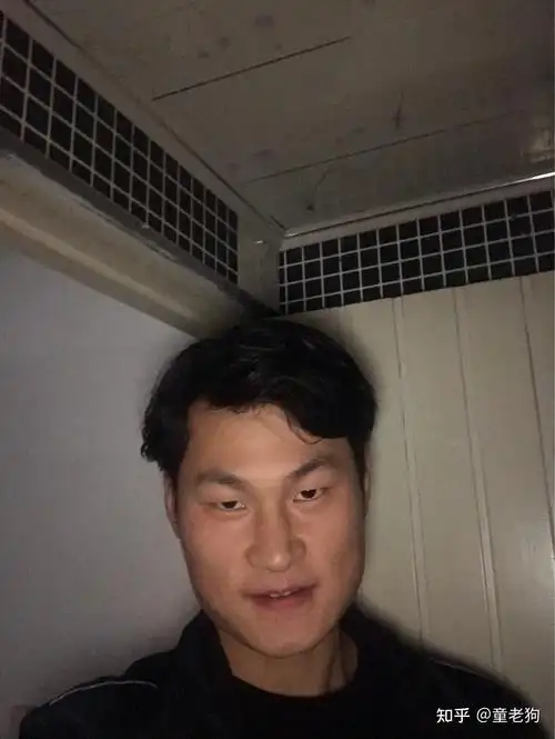 什么长相的男生显得凶?