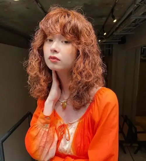 满头烫层次短发波波头,洋气立体真瘦脸,你最喜欢哪一种插图3