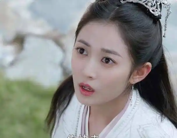 仅播1天播放量破1亿,《古剑奇谭》之后,李易峰又一新剧成大爆款_观众