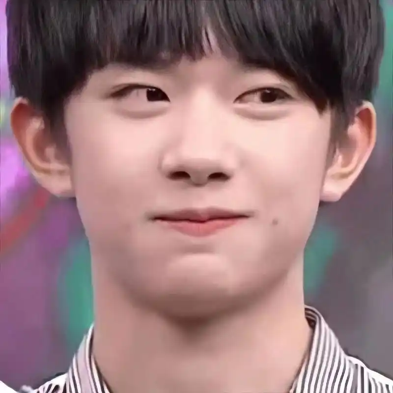 易烊千玺 #小时候#奶萌#可爱  - 抖音