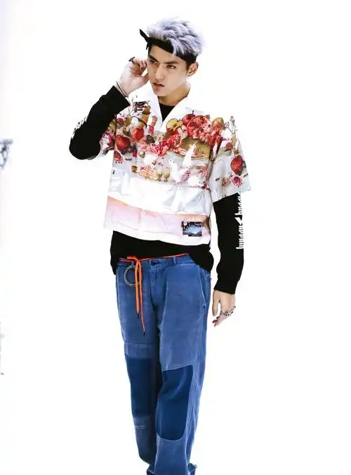 神一样存在!盘点吴亦凡让人看不懂的奇葩造型,粉丝们作何解释?