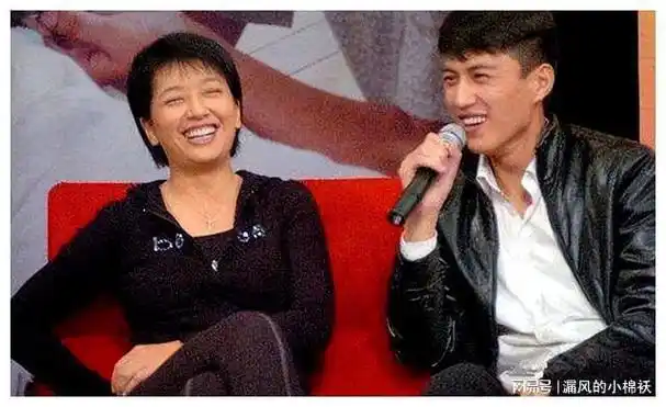 张博我没和江珊炒作姐弟恋靠女人出名会被看不起绝对不这样