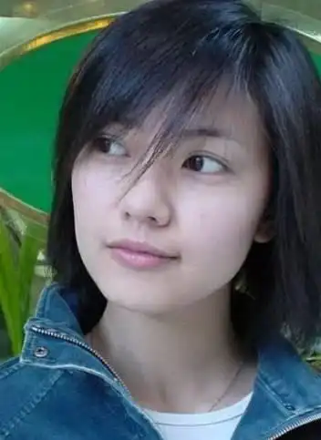 曝高圆圆童年照 天生丽质家境殷实