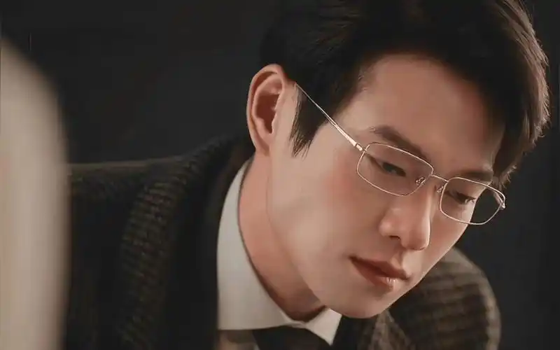 孟宴臣的扮演者魏大勋未来事业运势占卜(娱乐话题,请勿当真)