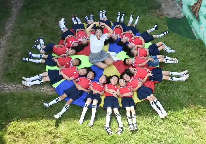 八尺门幼儿园2020年大班毕业照