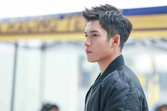 韩东君个人资料 - 韩东君身高/体重/年龄/图片 - 星爪时尚网