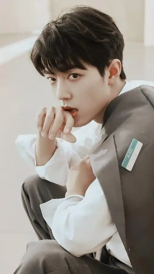 明星超a的撩人神图##肖战