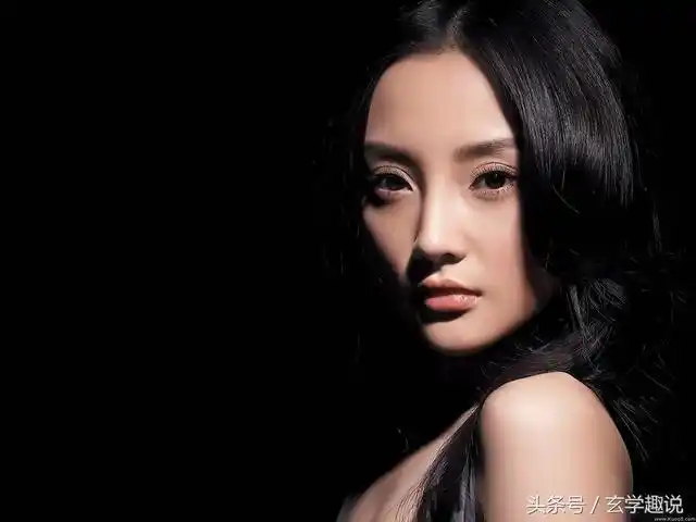 哪种面相的女人最容易出轨?