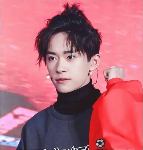 tfboys扎辫子都用的是神器,其中千玺最潮!