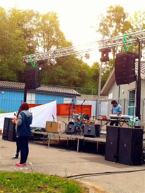 挪威户外小型演出