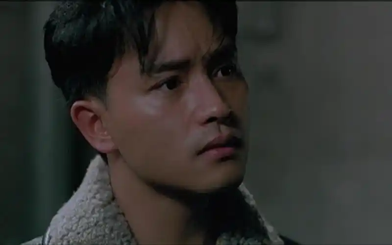 英雄本色,张国荣的经典之作,当年香港电影票房冠军