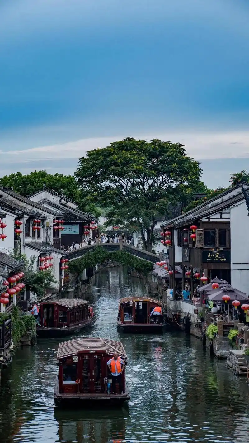 烟雨古镇才有江南的感觉 #人间烟火江南水乡 统一回复