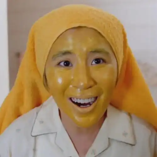 扮丑,搞怪,还能跨性别反串!吴君如的可塑性在当年是影后级别