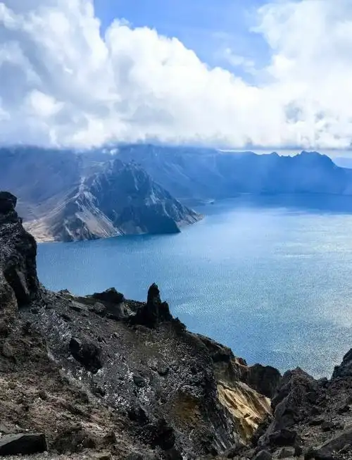 长白山北坡天池,美到窒息!