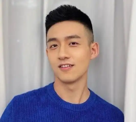 男士短头发的发型图片男生短头发的发型有7款