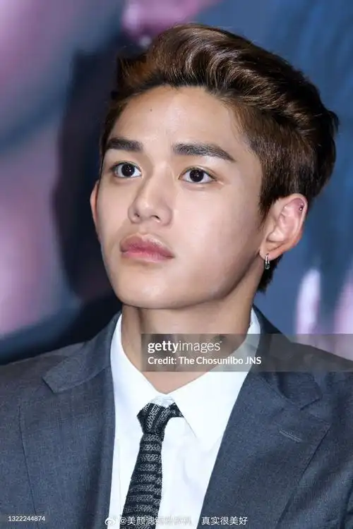 黄旭熙怎么又出道了