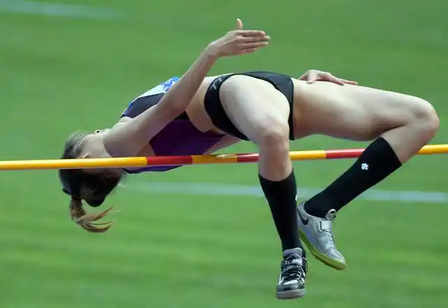 女子跳高一二三级运动员标准