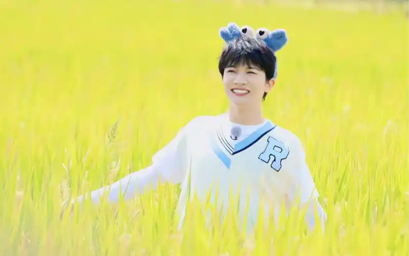 【周深/可爱治愈甜星】三次元合法正太!人间小甜豆包!