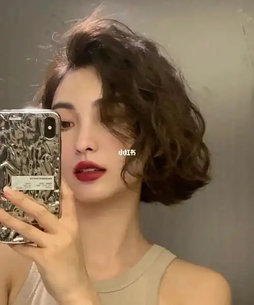 试试这一款羊毛卷#临海烫发  #临海染发  #临海发型设计  #短发羊毛卷