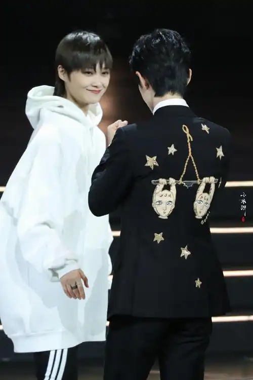 肖战##李宇春##微博之夜