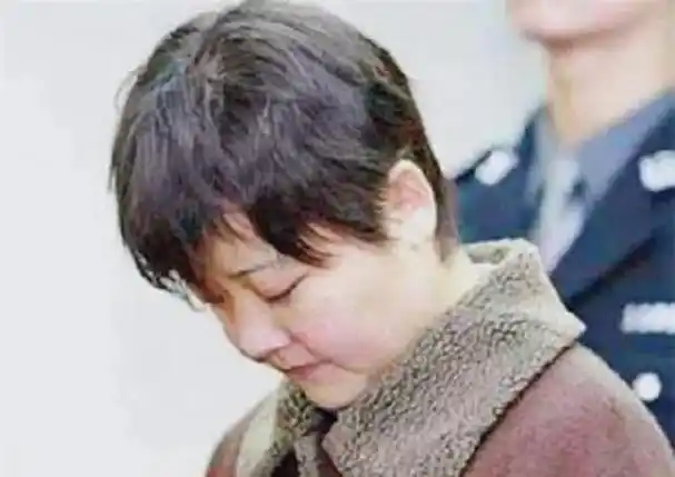 女毒枭为爱被判死刑遗物留给家人