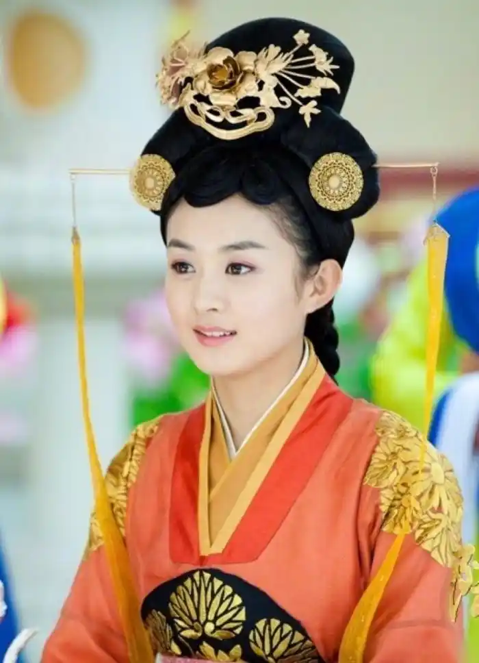 赵丽颖,陈晓主演的古装励志偶像电视剧《陆贞传奇》将在湖南卫视每天