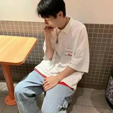 少年感十足的男生头像真人高清半身优质风格的质感男头有格调