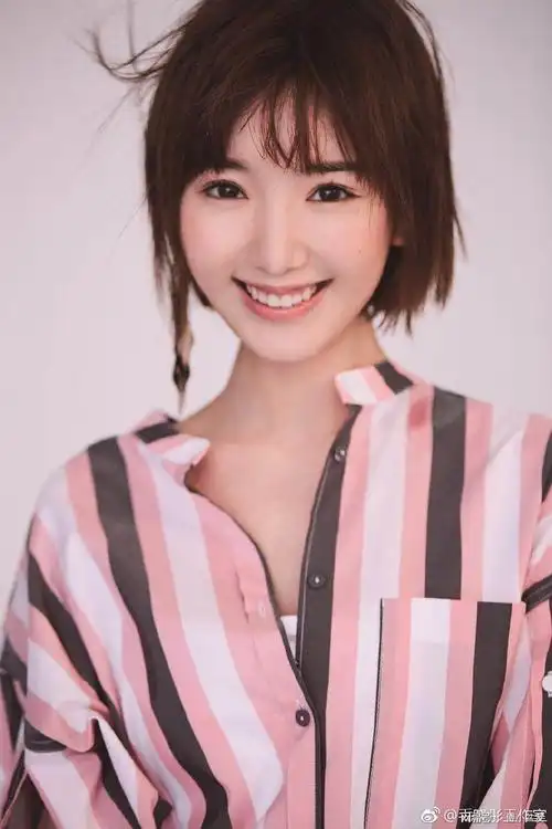 娱乐圈笑起来超甜的女明星:杨幂,唐艺昕,最后一个可惜了