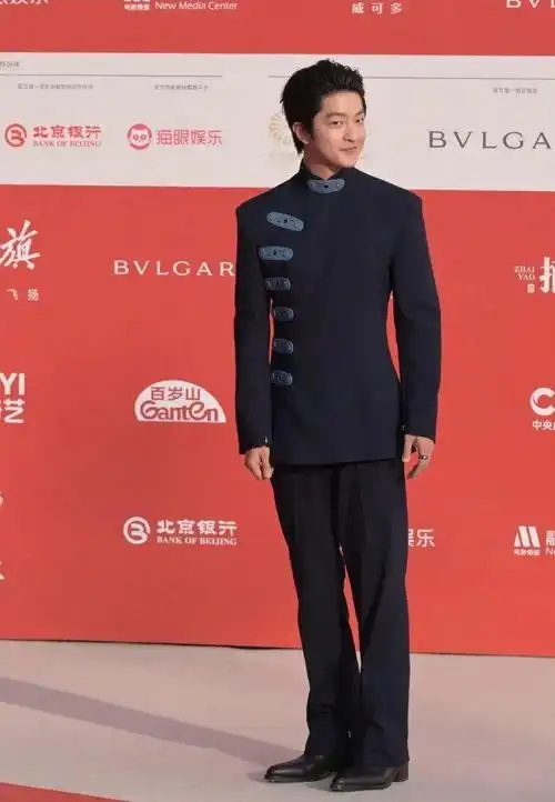 这状态,离谱到家了